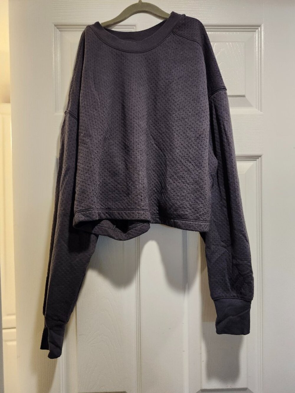 quilted cropped sweatshirt